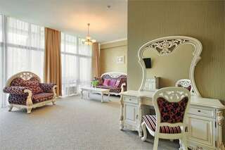Гостиница Плаза Ессентуки Ессентуки Junior Suite/ Джуниор Сьют-3